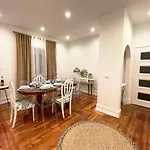Villa 4 Cantos *
